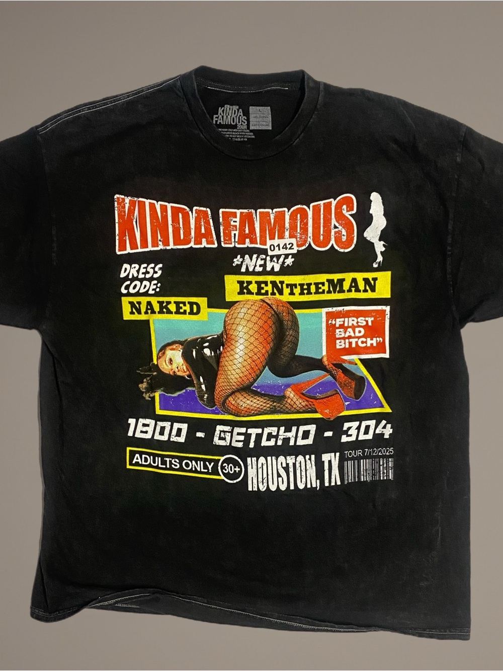 Kinda Famous Tour Graphic Tee Size L- Black with Red & Yellow Print